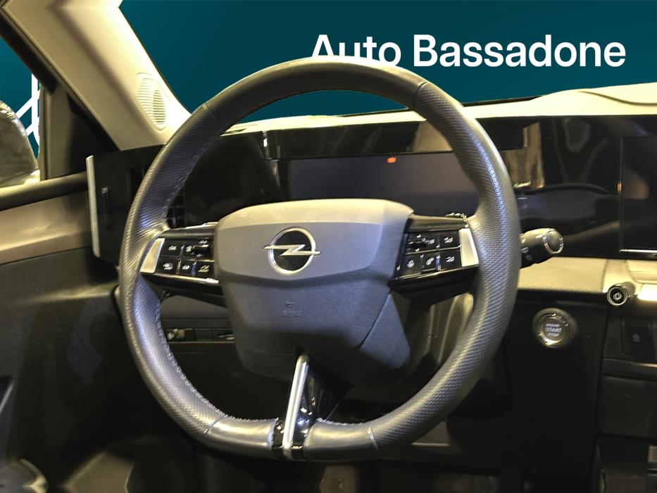 Opel Astra 2024