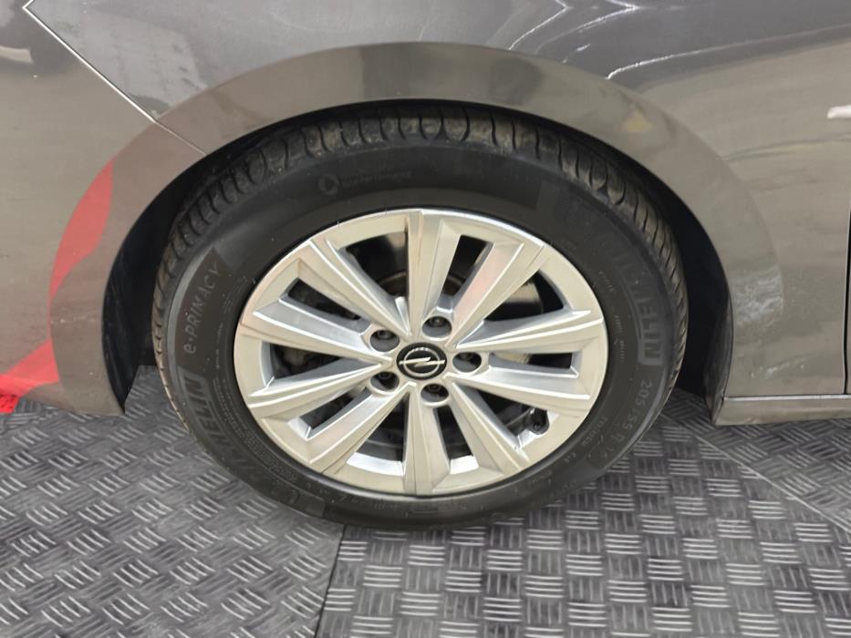 Opel Astra 2024