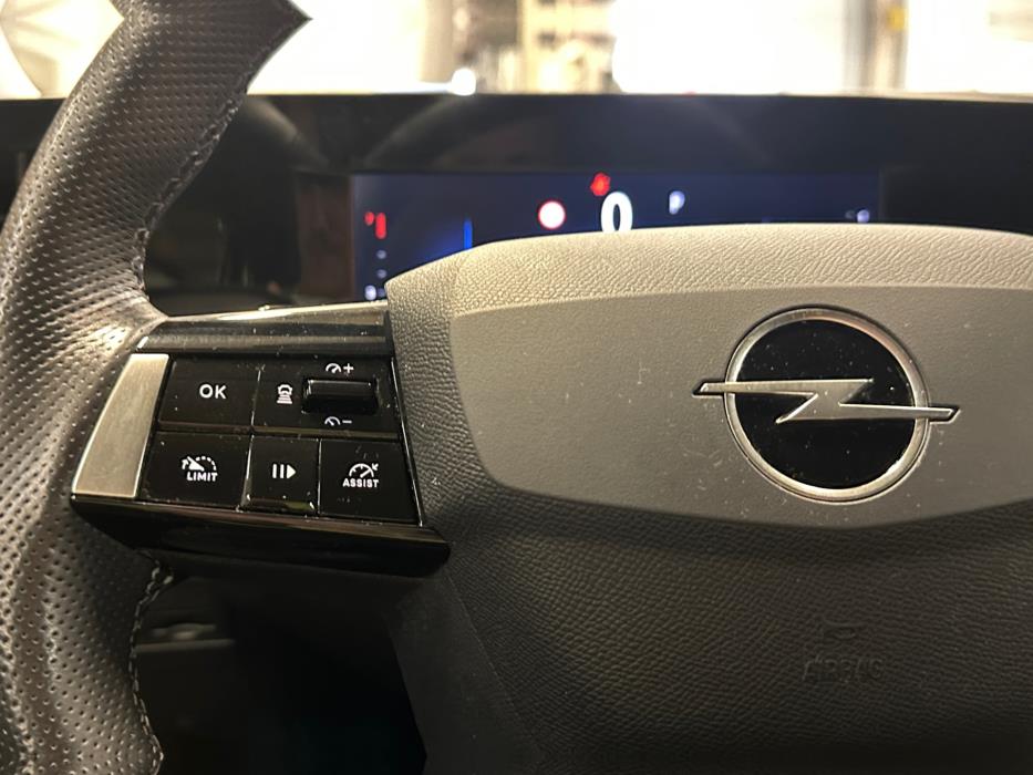 Opel Astra 2024