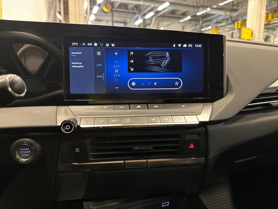Opel Astra 2024