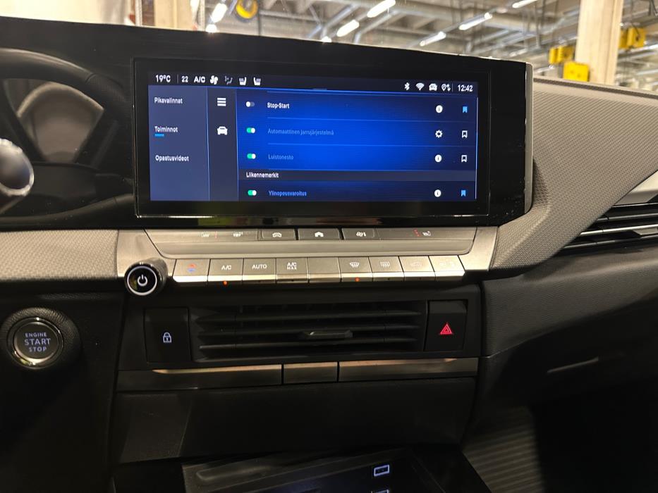 Opel Astra 2024