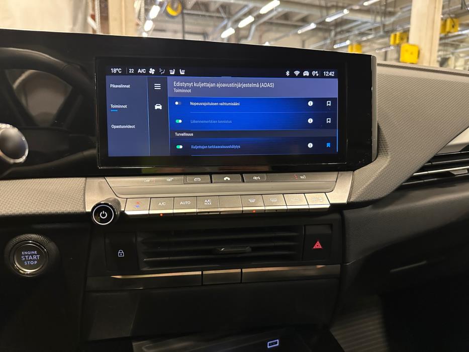 Opel Astra 2024