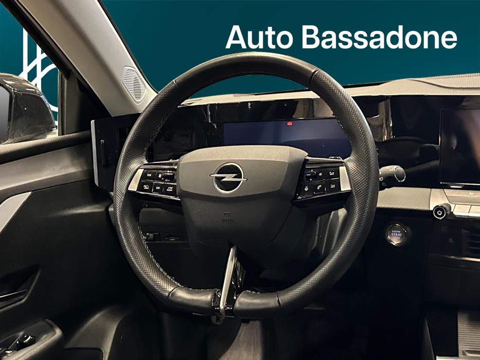 Opel Astra 2024