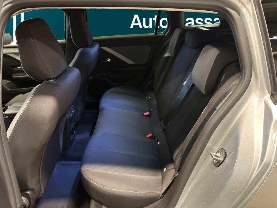 Opel Astra 2024