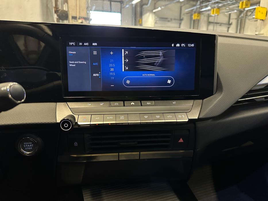Opel Astra 2024
