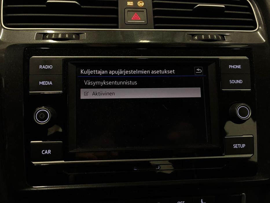 VOLKSWAGEN Golf 2018