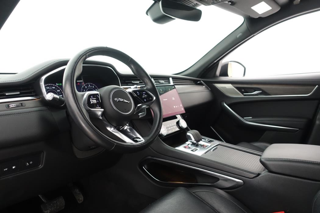 JAGUAR F-PACE 2021