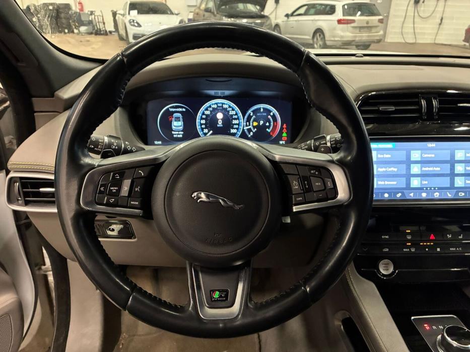 JAGUAR F-PACE 2017