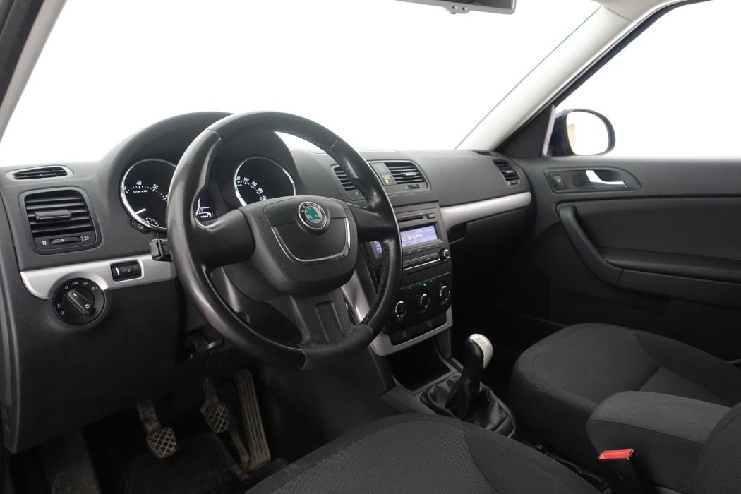 SKODA Yeti 2011