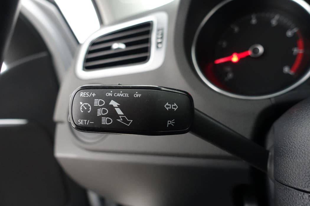 VOLKSWAGEN Polo 2017