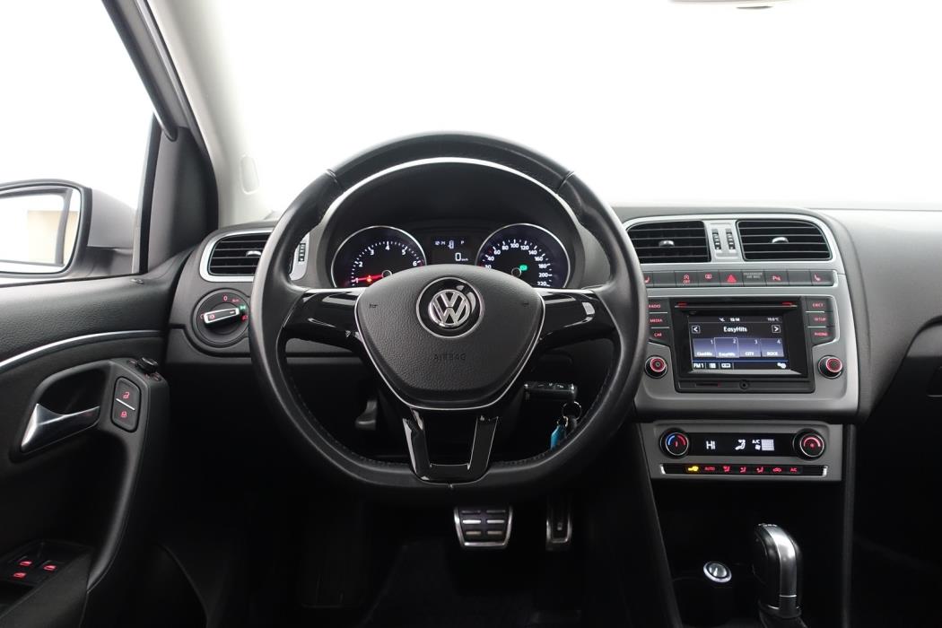 VOLKSWAGEN Polo 2017