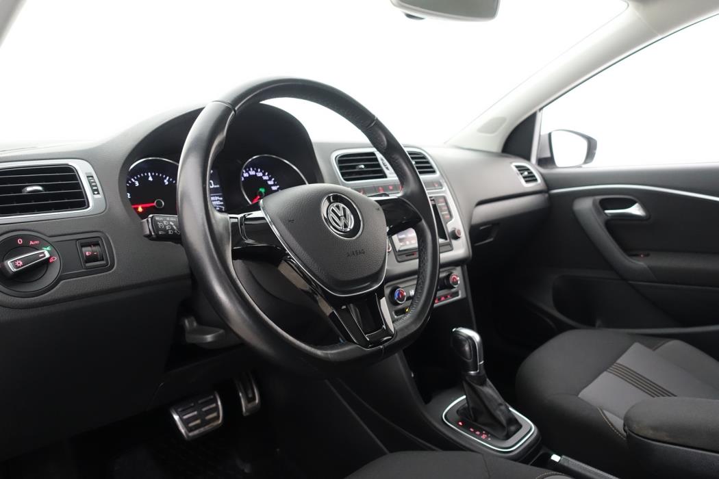 VOLKSWAGEN Polo 2017