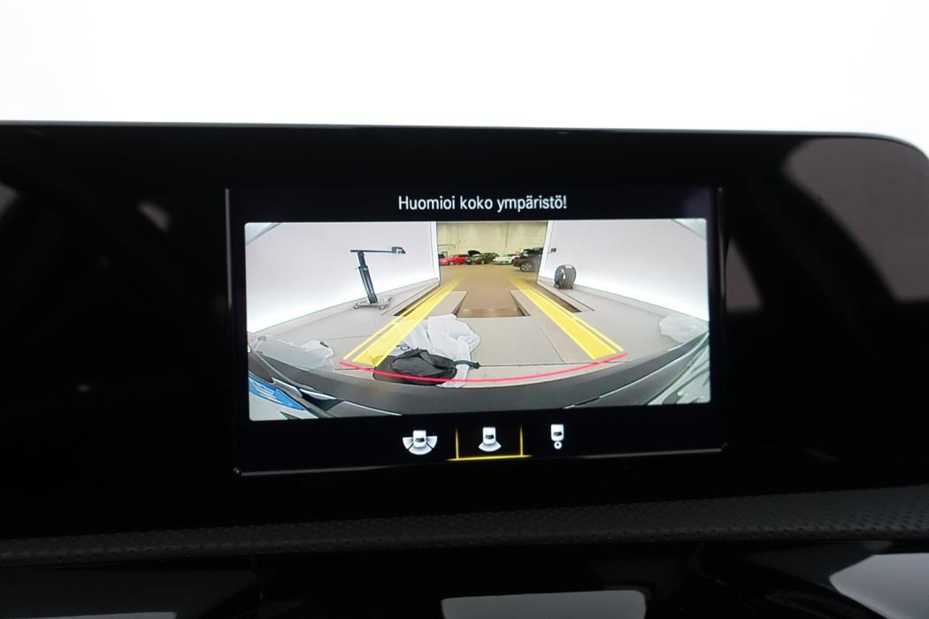 MERCEDES-BENZ A 2020