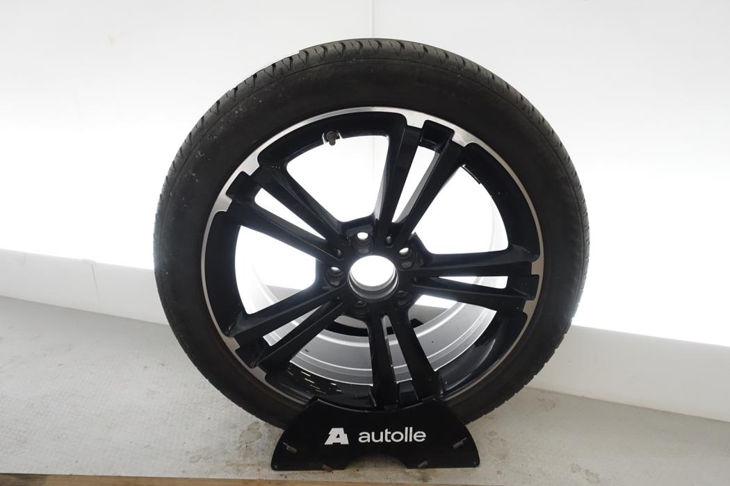 MERCEDES-BENZ A 2020