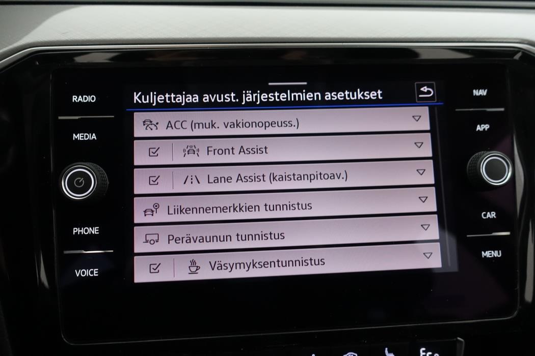 VOLKSWAGEN Passat 2020