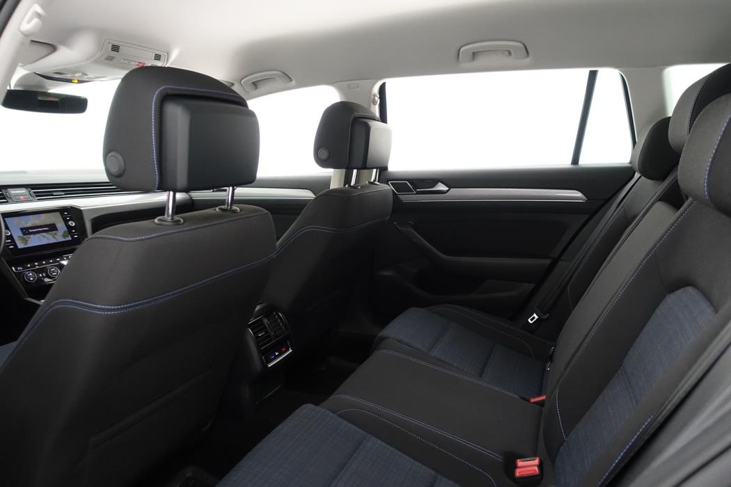 VOLKSWAGEN Passat 2020