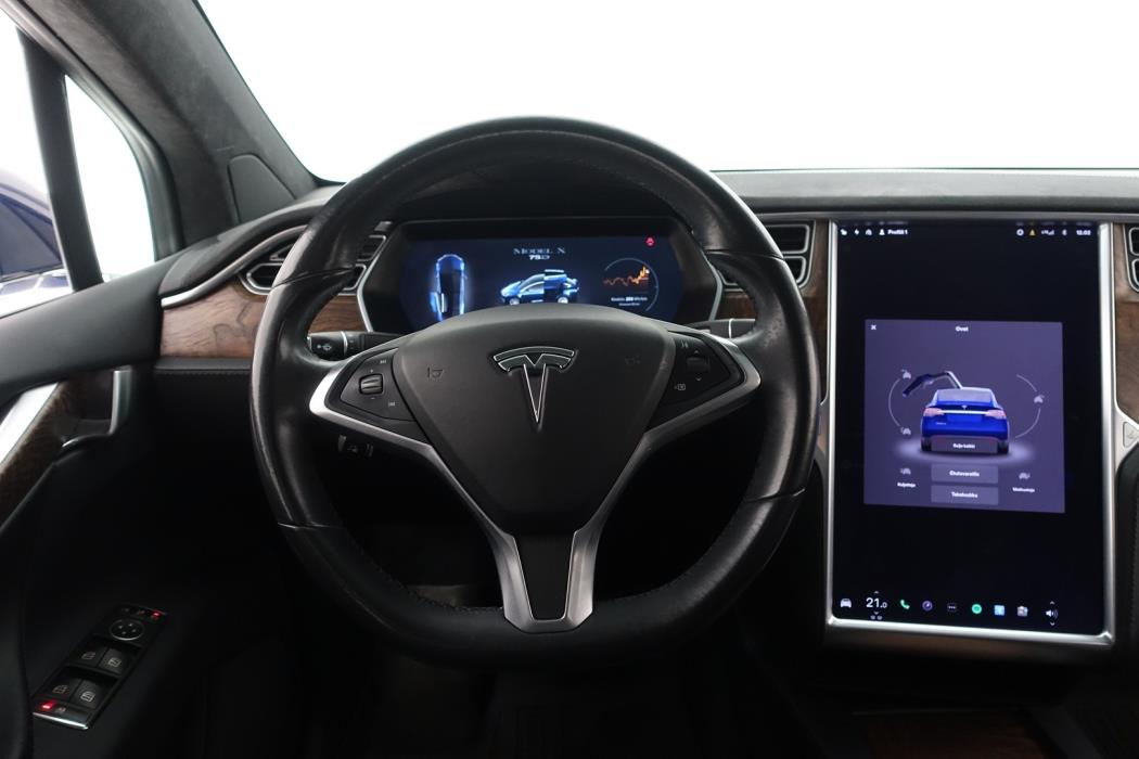 TESLA Model X 2017