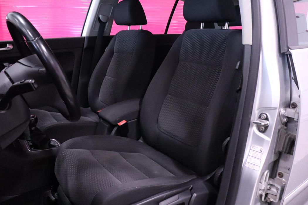 VOLKSWAGEN Golf Plus 2010