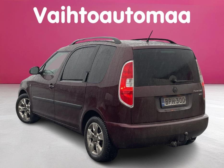 SKODA Roomster 2011