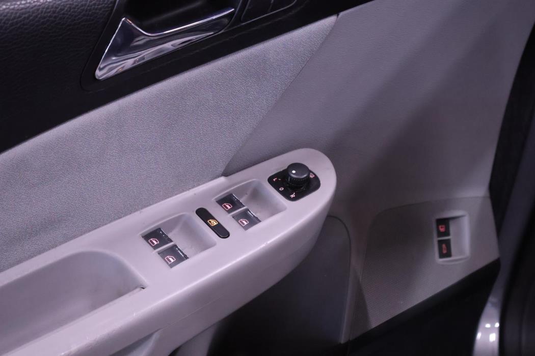 VOLKSWAGEN Passat 2006