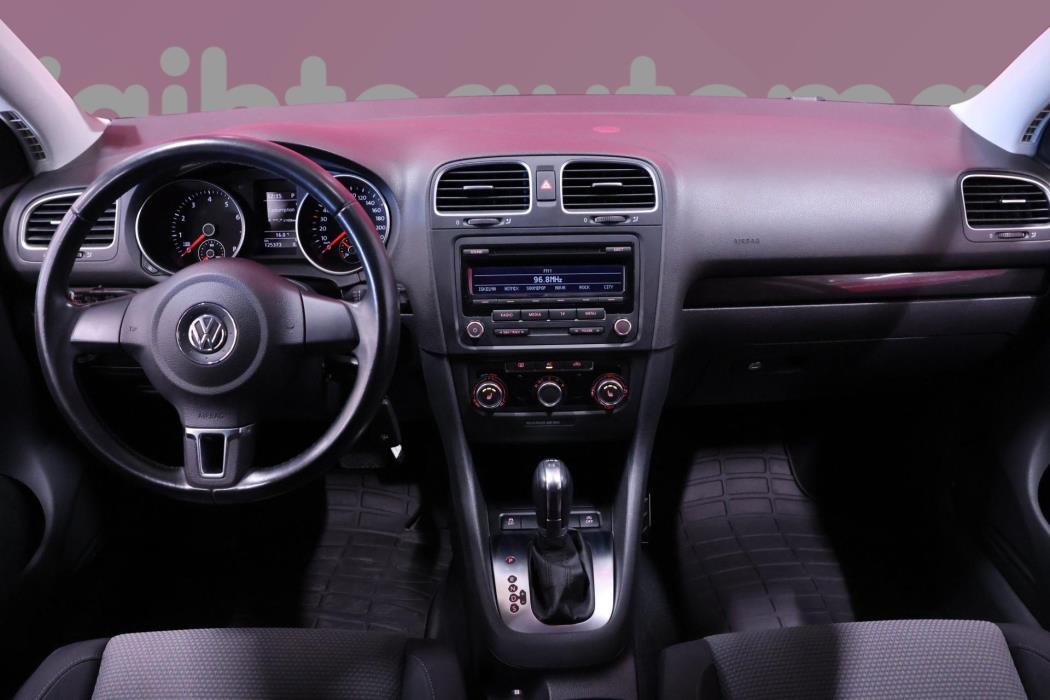VOLKSWAGEN Golf 2012