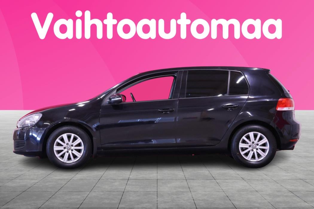 VOLKSWAGEN Golf 2012