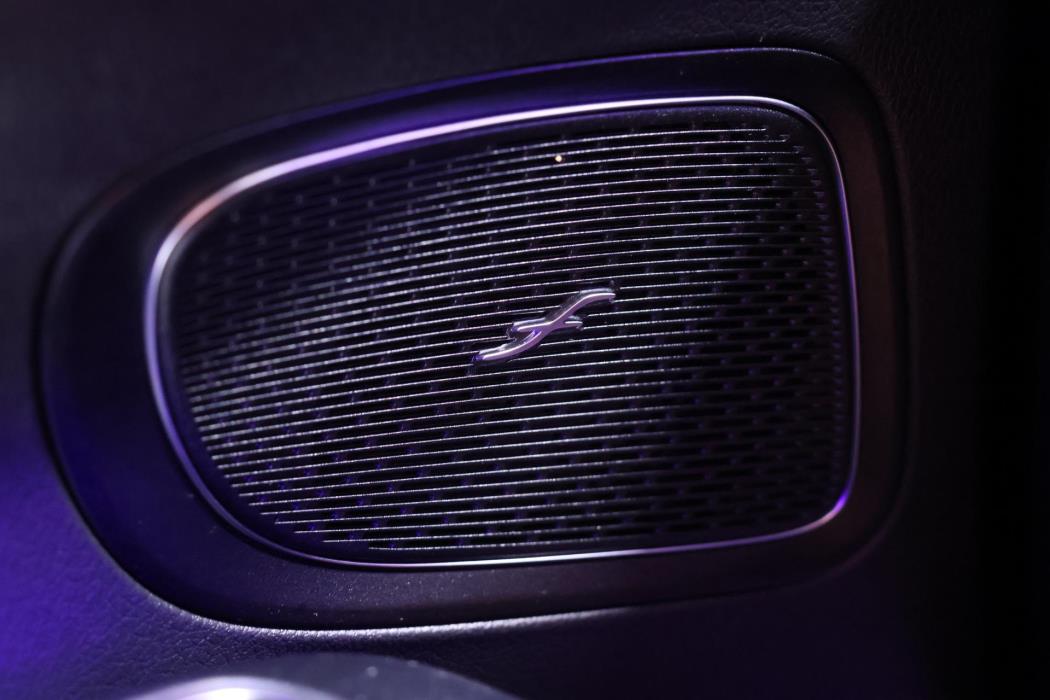 MERCEDES-BENZ C 2023