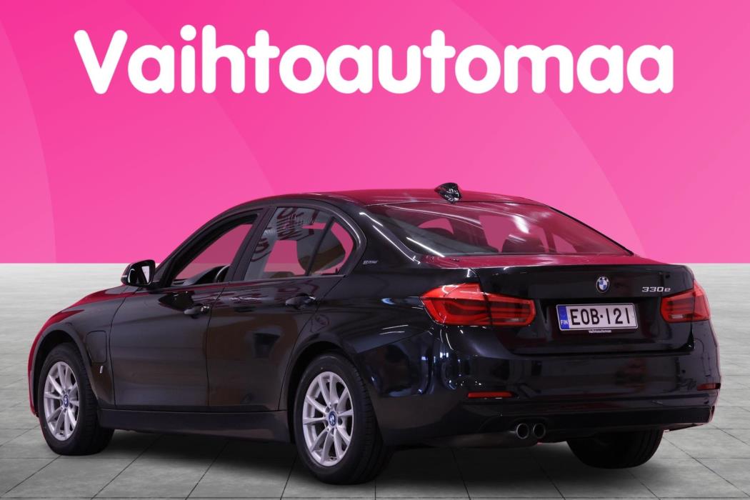 BMW 330 2017