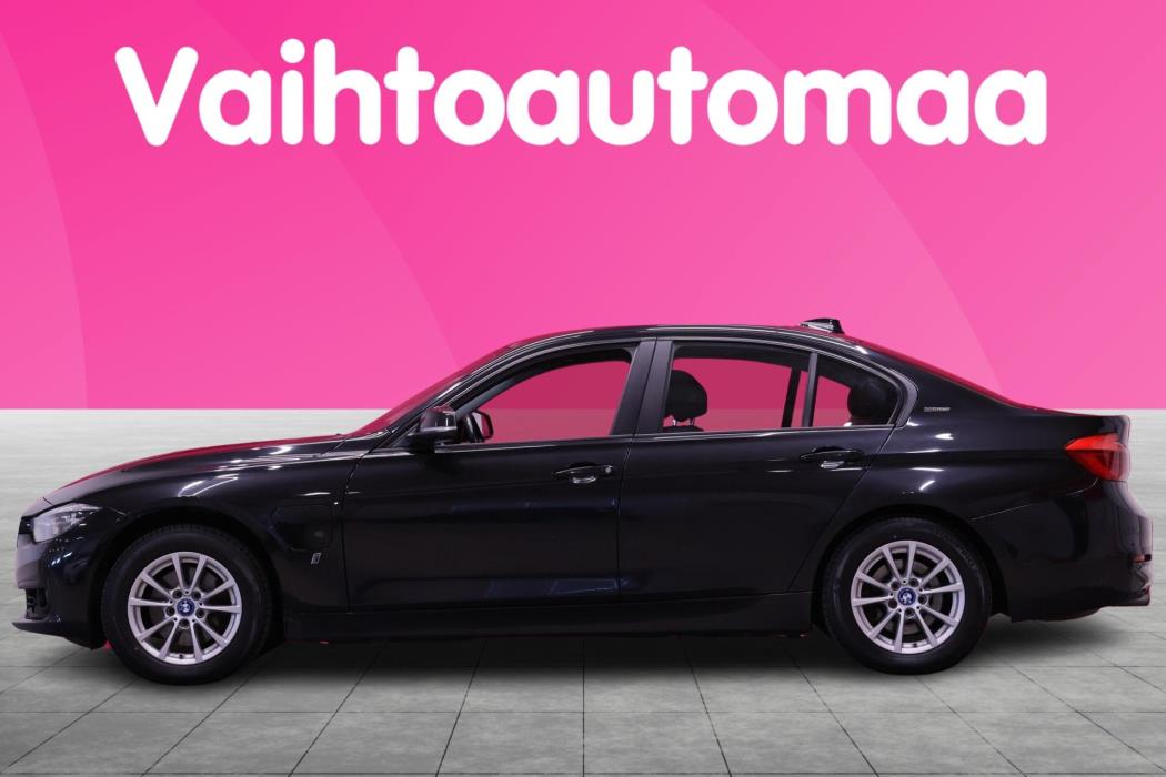 BMW 330 2017