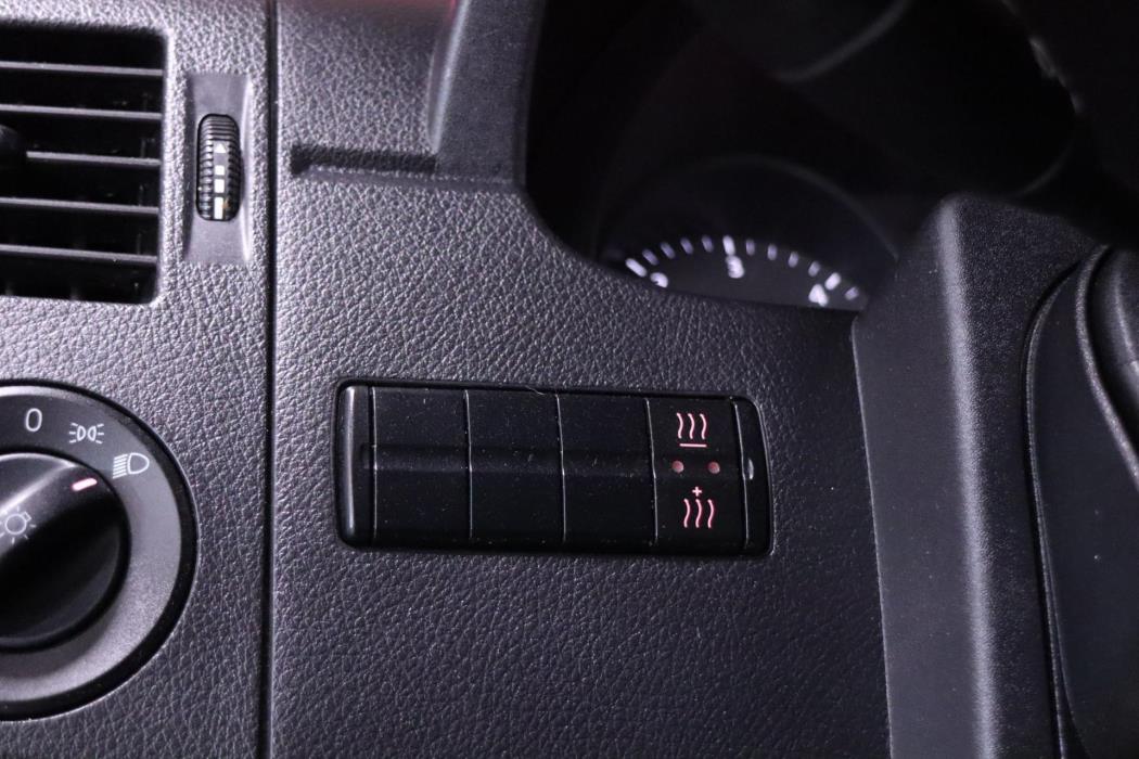 VOLKSWAGEN Crafter 2015