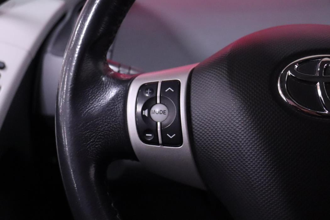 TOYOTA Yaris 2006