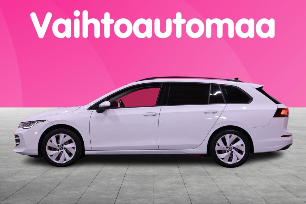 VOLKSWAGEN Golf 2024