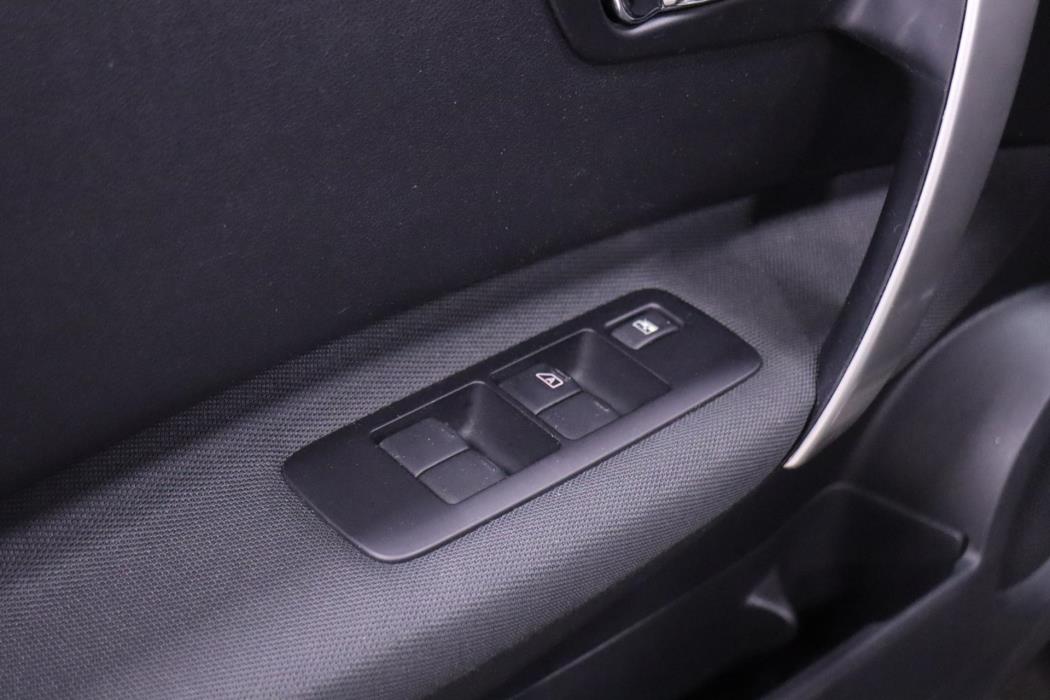 NISSAN Qashqai 2009