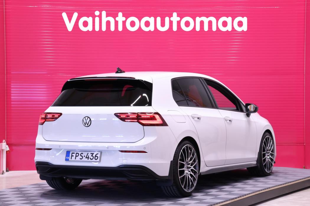 VOLKSWAGEN Golf 2021