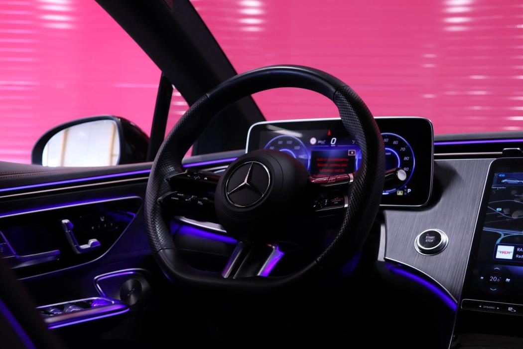 MERCEDES-BENZ EQE 2023