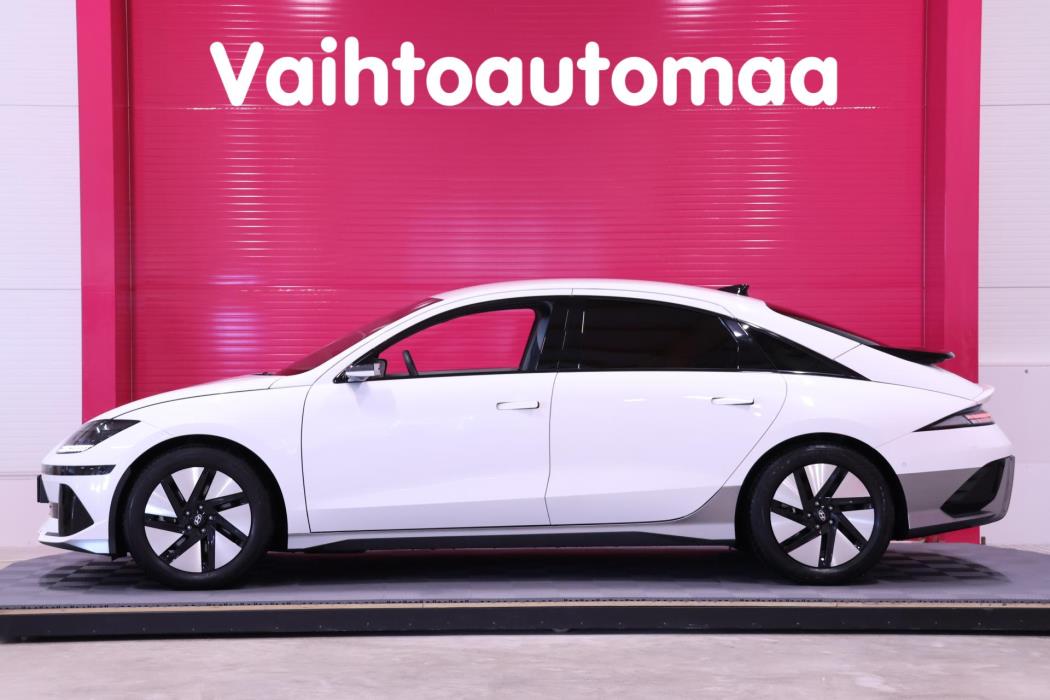 HYUNDAI Ioniq 6 2024