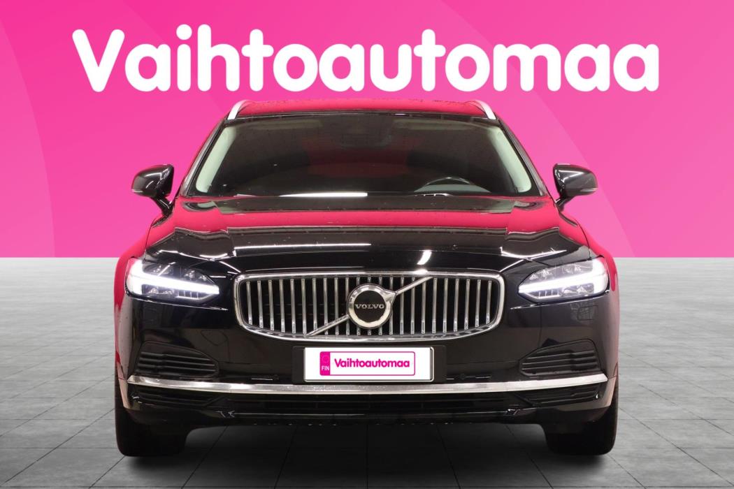 VOLVO V90 2021