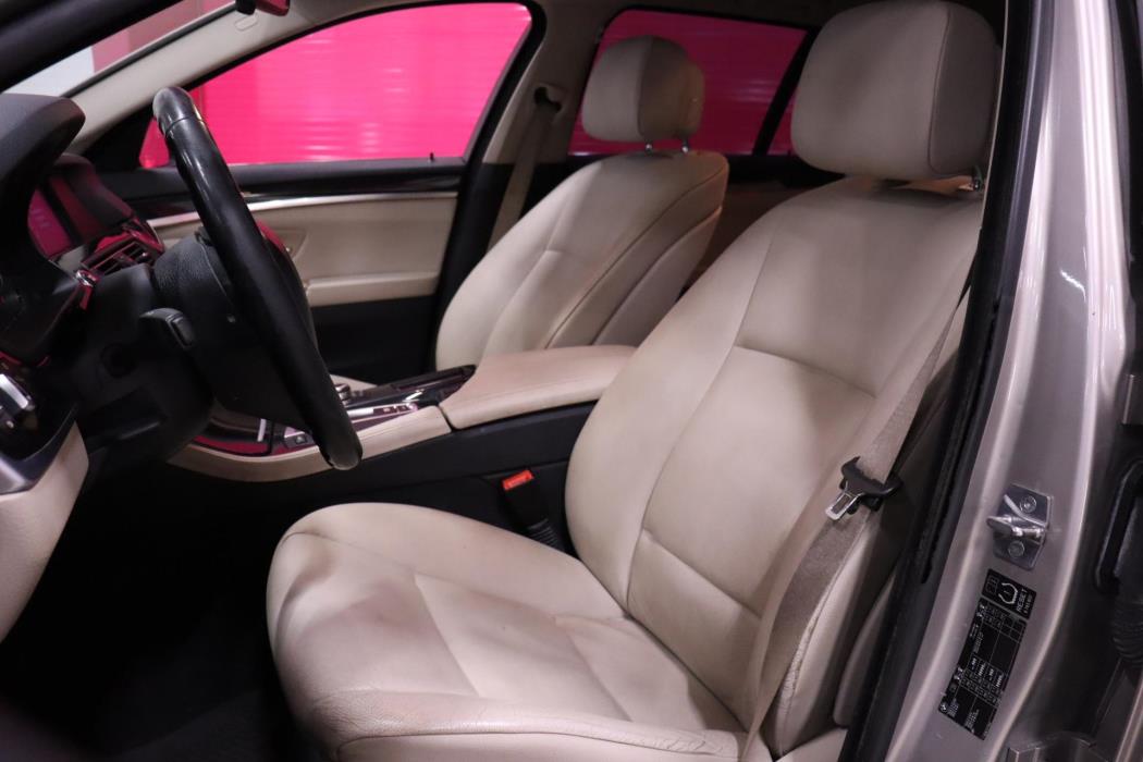 BMW 520 2011