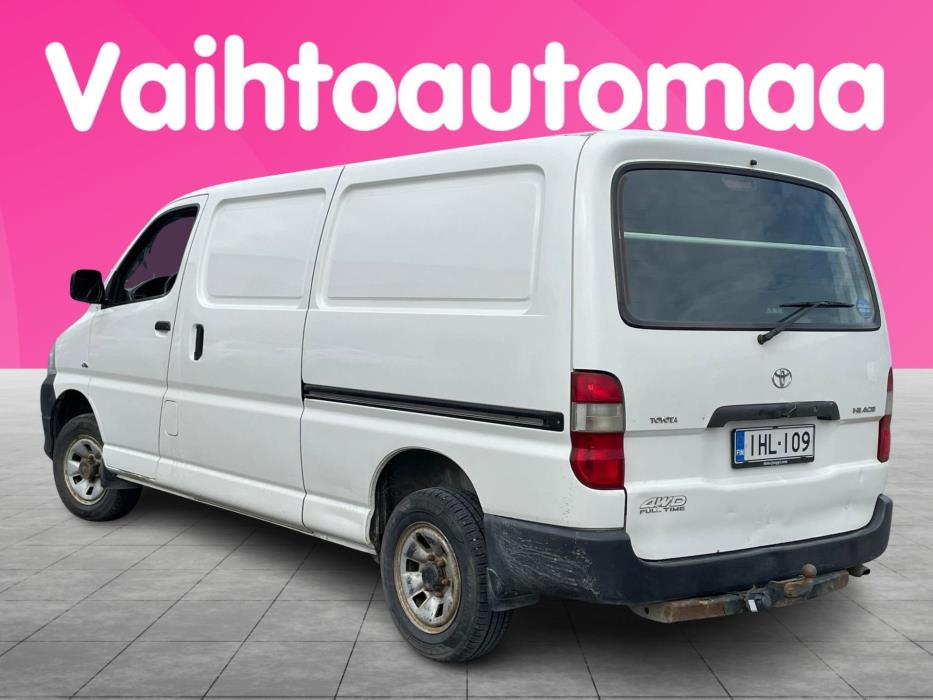 TOYOTA Hiace 2008