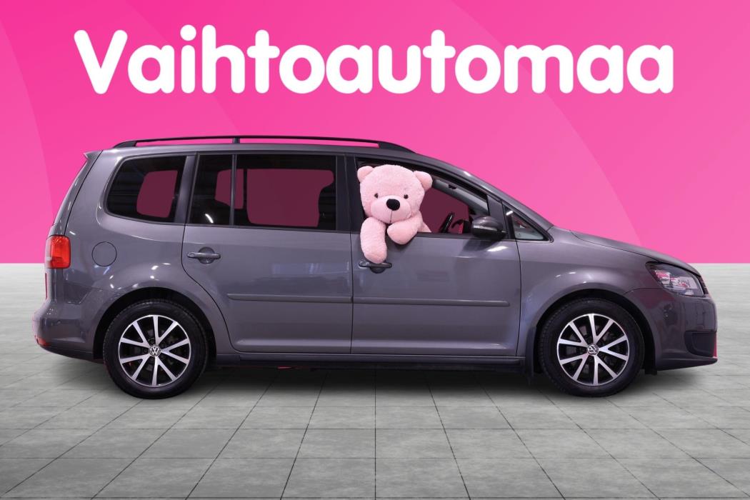 VOLKSWAGEN Touran 2014