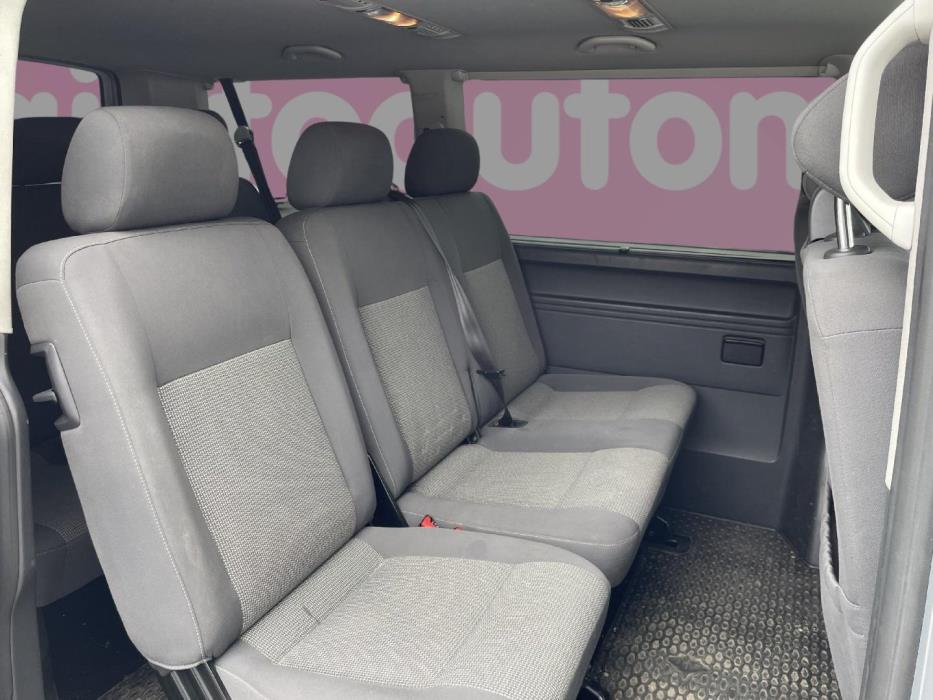 VOLKSWAGEN Caravelle 2011