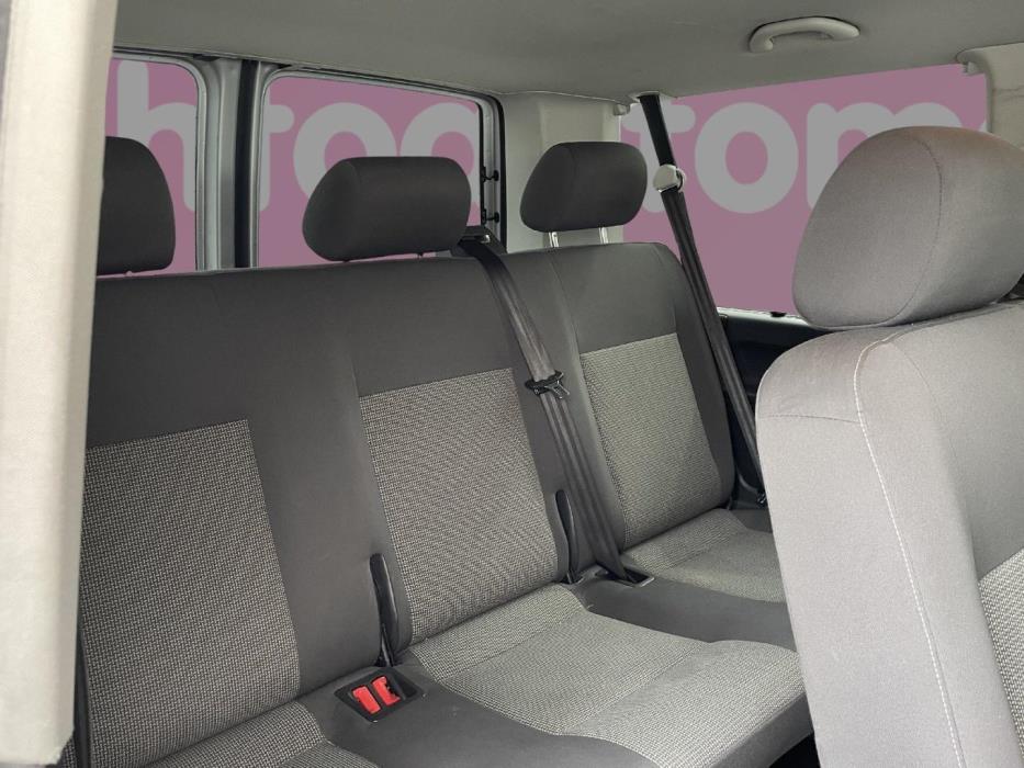VOLKSWAGEN Caravelle 2011