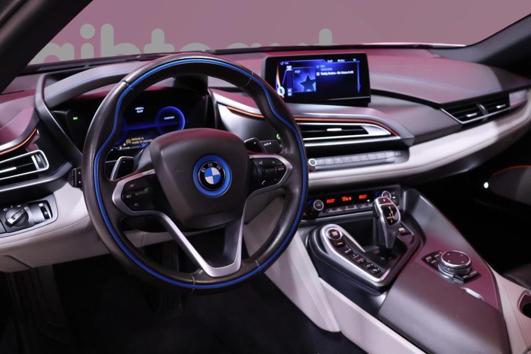 BMW i8 2016