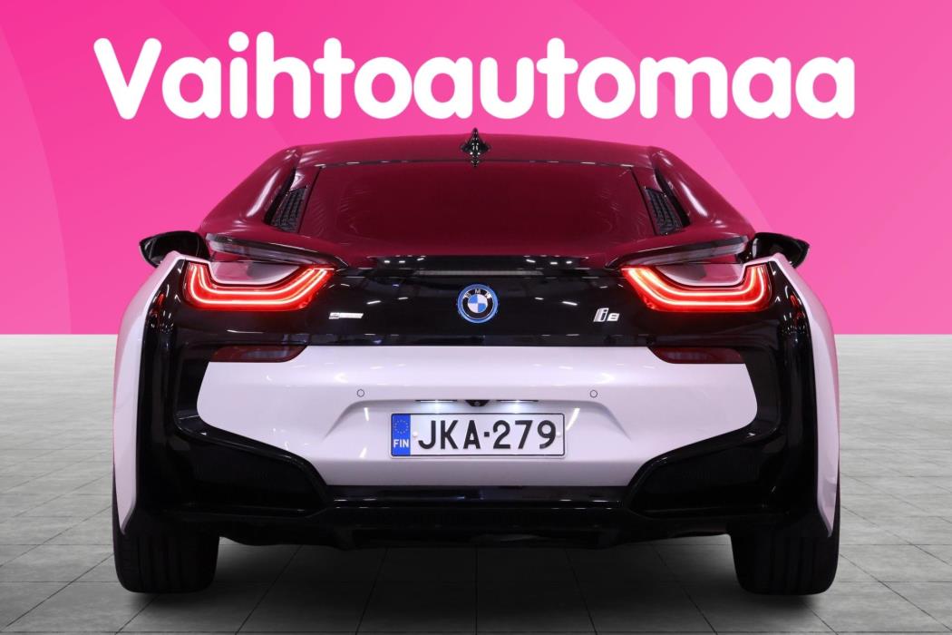 BMW i8 2016