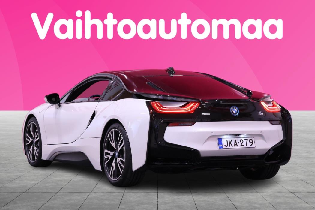 BMW i8 2016