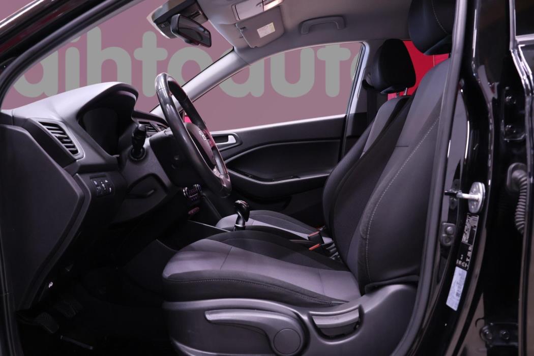 HYUNDAI i20 2017