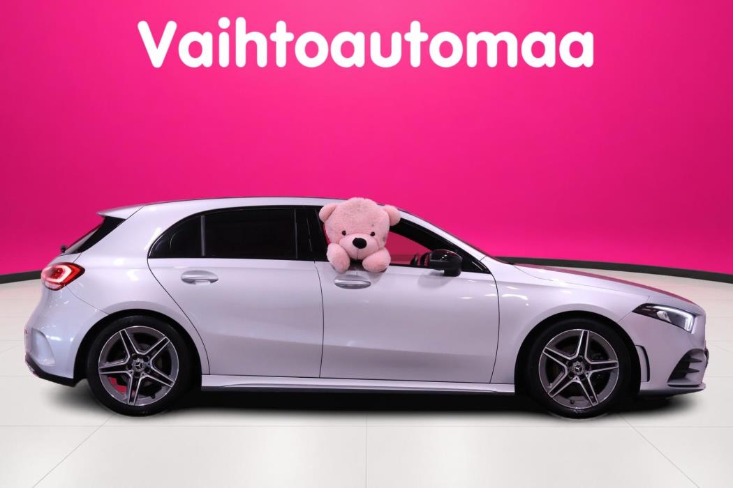 MERCEDES-BENZ A 2019