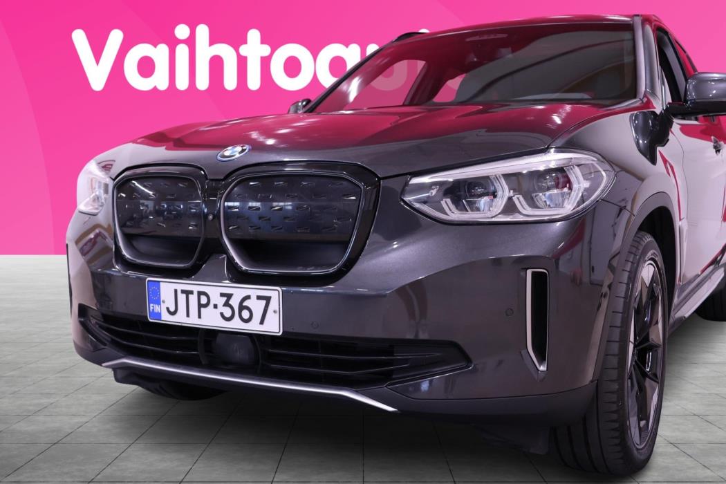 BMW iX3 2021