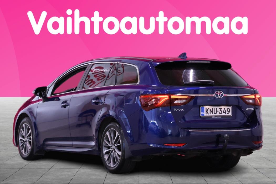 TOYOTA Avensis 2016