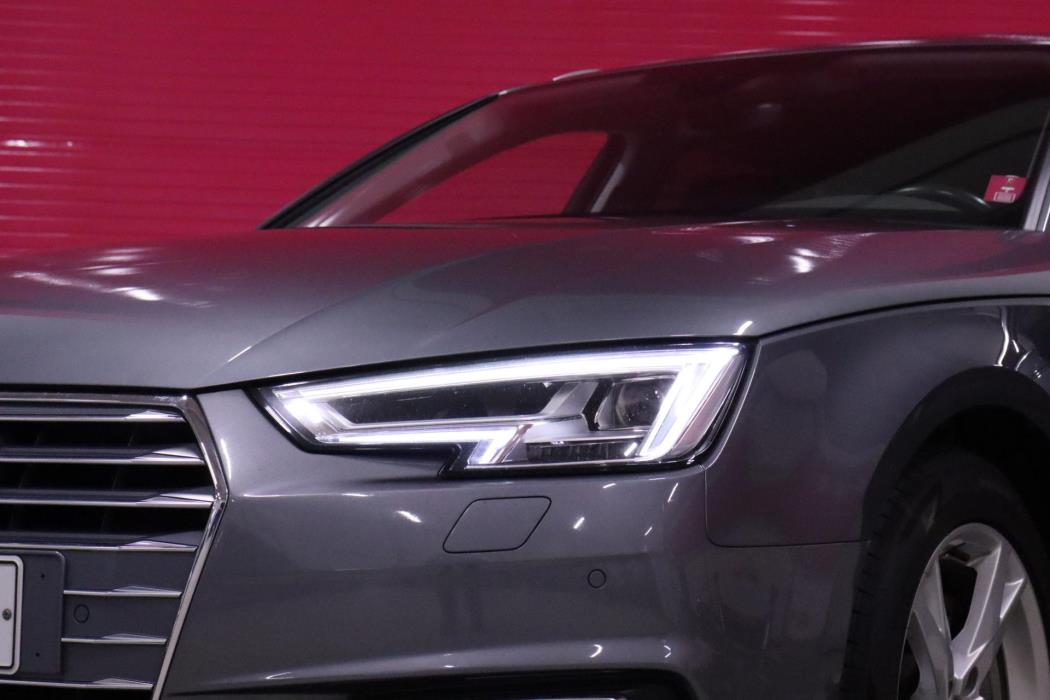 AUDI A4 2018
